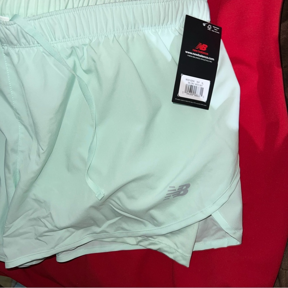 New Balance Women's 2 In 1 Shorts NWT